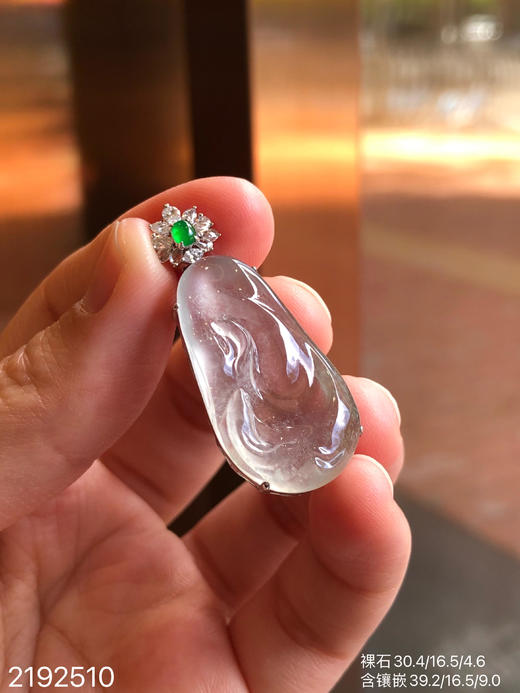 2192510，玻璃如鱼得水吊坠。具体价格微信咨询 商品图3