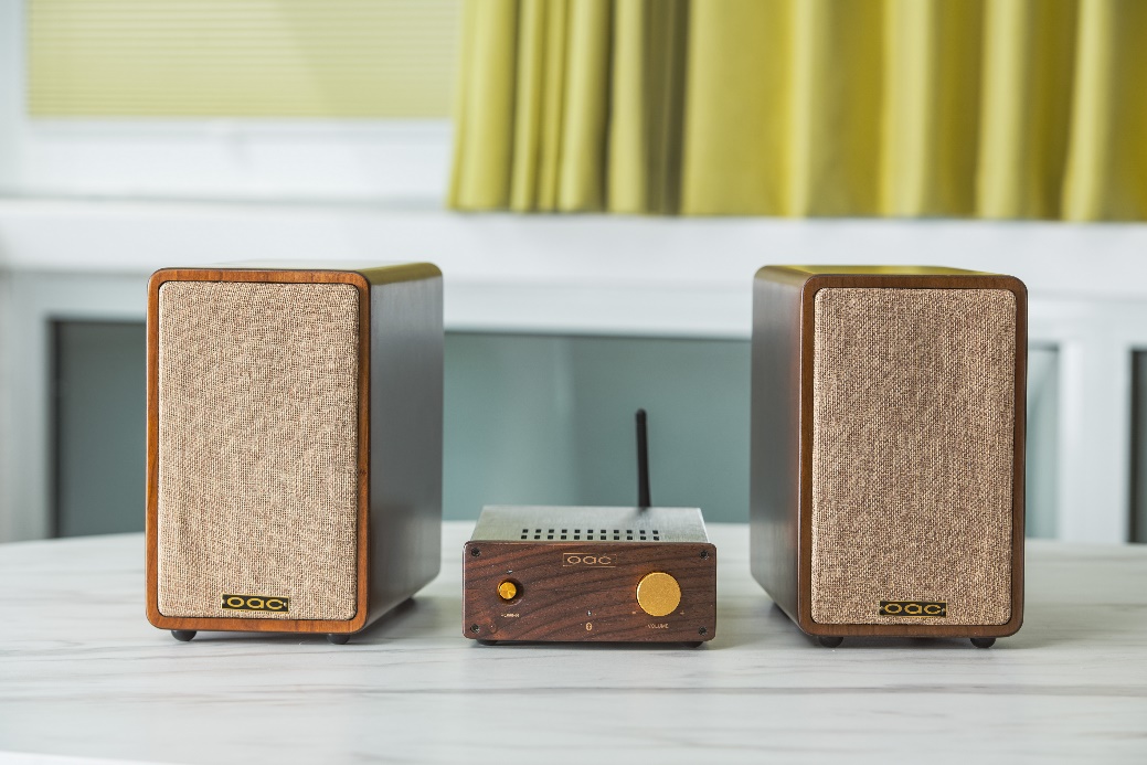 BS-5木色桌面蓝牙音响系统