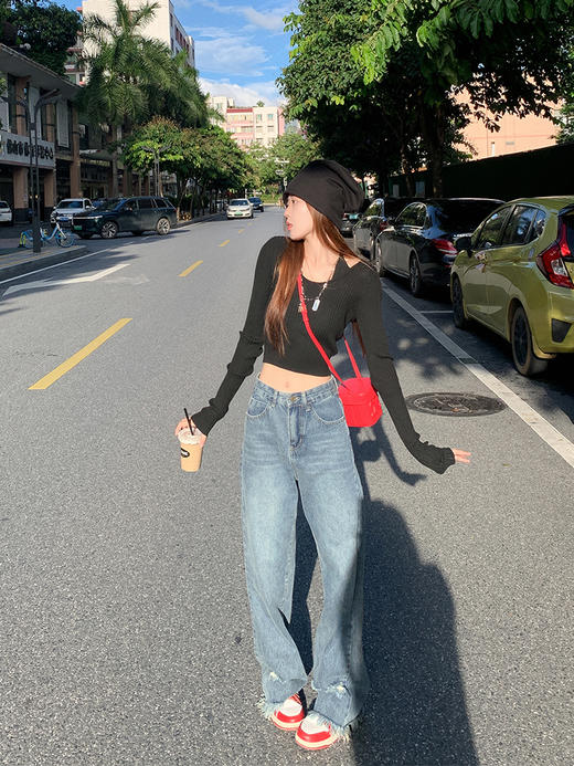 <曾小咸推荐>初秋小心机绑带挂脖设计感短款上衣 商品图3