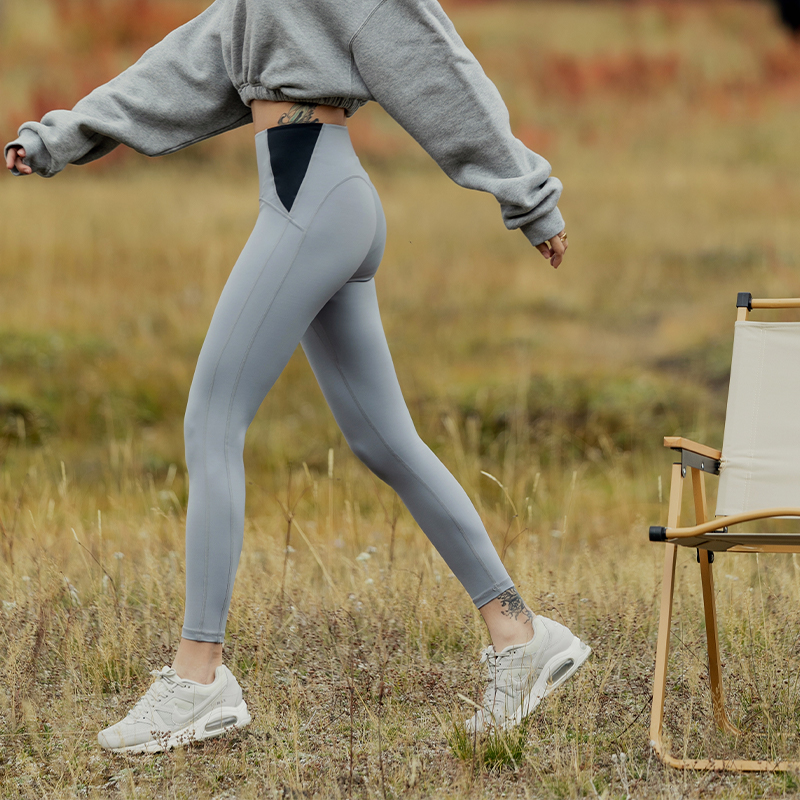 【高弹裸感】魔法腰臀显瘦拼色运动九分裤