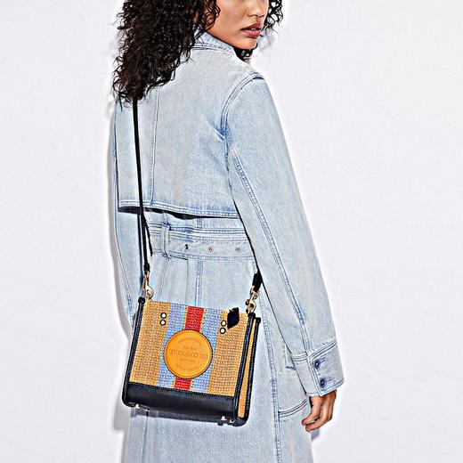 百货世界-国际精品馆-COACH 贴饰DEMPSEY 22号托特包 商品图3