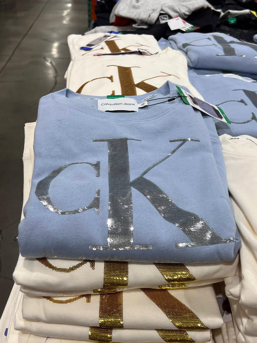 CK 女士圆领亮片卫衣 抓绒的！冬季外面搭个羽绒服就可以出门了，美国🇺🇸直邮特价298元🉐包税包邮到手 商品图1