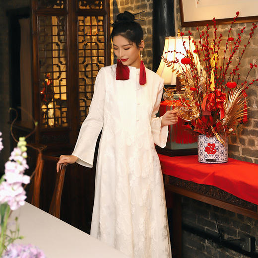 【爆款回货】镜花水月盘绳绣连衣裙 | 现货加急发 商品图1