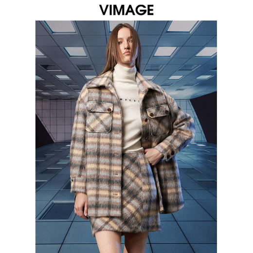 VIMAGE纬漫纪冬季新款复古宽松大衣外套V1814417 商品图4