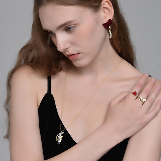 大英博物馆爱丽丝漫游奇境系列怀表兔蝴蝶结首饰爱心发夹耳环项链套戒 商品图3