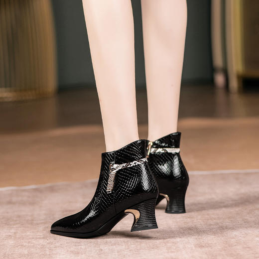 尖头及裸靴女，秋冬新款粗跟短靴JQR-G3622 商品图4