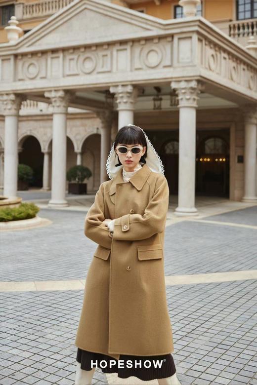 5楼红袖大衣 商品图1