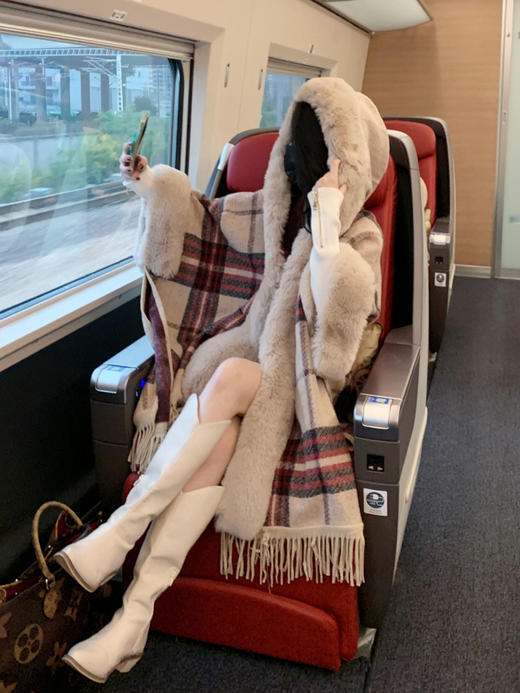 MYF 格子 斗篷披肩外套流苏复古格纹呢子大衣 商品图1