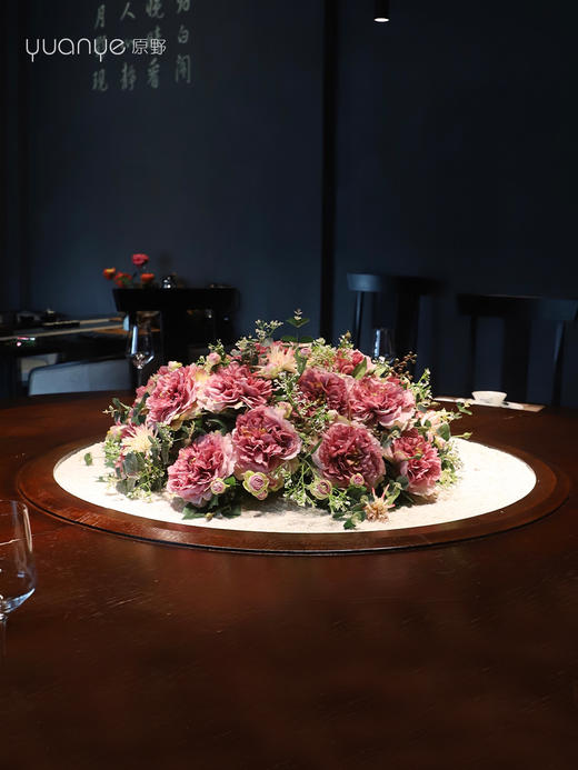 酒店餐桌花圆桌中间转盘摆花饭店餐厅包厢高端仿真花装饰花摆设件 商品图3