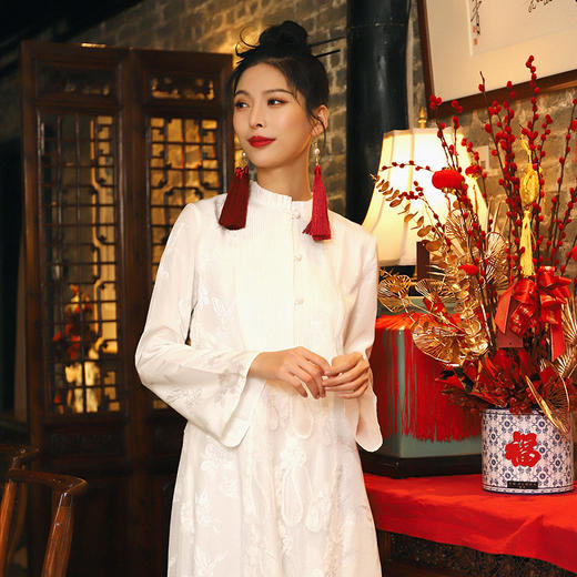 【爆款回货】镜花水月盘绳绣连衣裙 | 现货加急发 商品图0