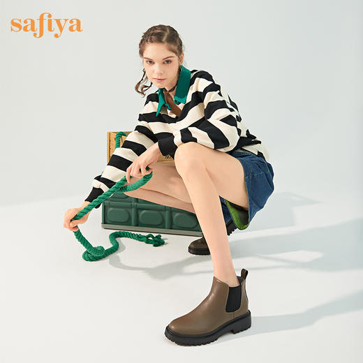 Safiya/索菲娅 2022年冬季新款法式ins风切尔西中跟厚底真皮保暖短靴 SF24116537 商品图3
