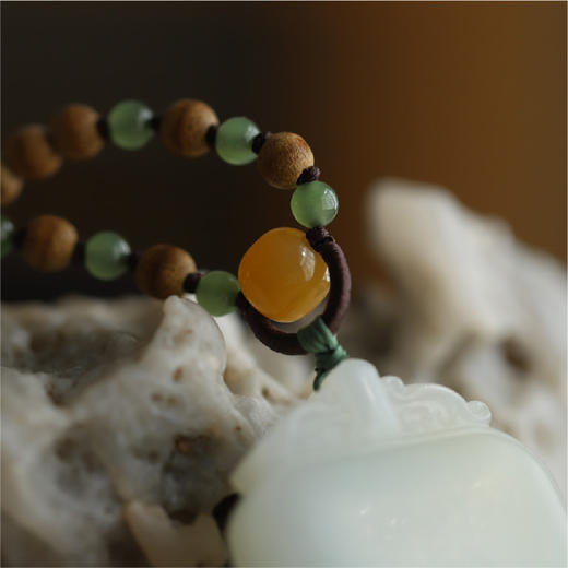 米马饰物   俄料和田玉无事牌 商品图4