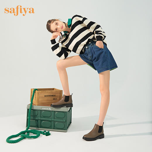Safiya/索菲娅 2022年冬季新款法式ins风切尔西中跟厚底真皮保暖短靴 SF24116537 商品图1