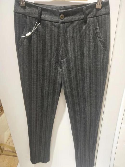 3楼康尼威春款竖条纹灰黑色货号A4004 商品图0