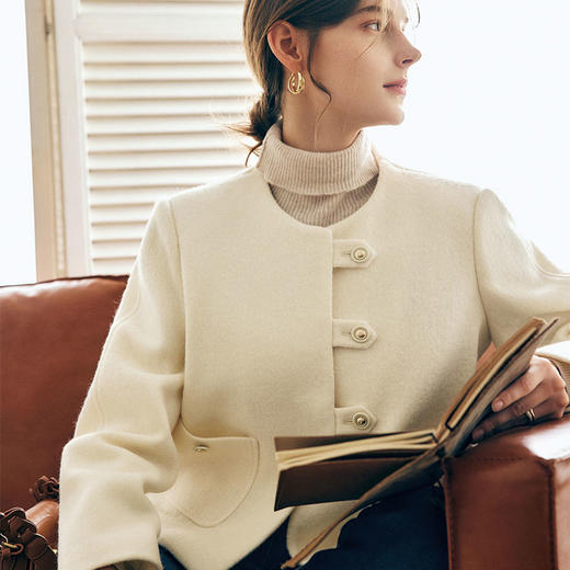 OLrain欧芮儿法式米白色毛呢外套女春2025年新款小个子短款大衣 商品图3
