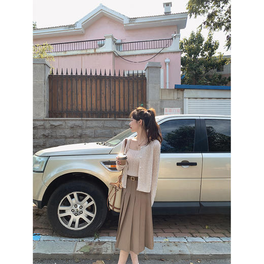 金蘑菇菇 莫妮卡心事/羊毛绞花短开衫+吊带短裙三件套 商品图0