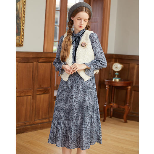 Famecoco范可儿圈圈毛马甲配连衣裙两件套印花雪纺裙套装F228EA002 商品图3