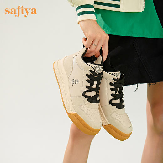 【双旦福利】Safiya/索菲娅 复古学院风2022冬季新款高帮系带拼色加绒板鞋 SF24112124 商品图4