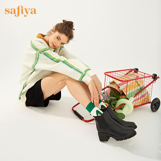 【春节不打烊】Safiya/索菲娅 款秋冬牛皮高跟2022冬季新圆头厚底切尔西烟筒靴SF24116046 商品图2