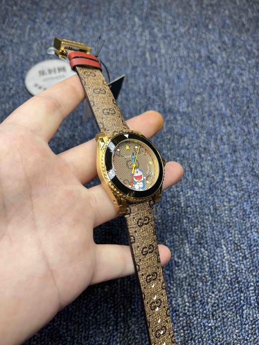 古驰多啦A梦联名款 中性腕表 商品图2