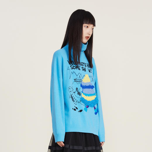 谜底2022冬新款高领套头针织衫女时尚百搭宽松手钩绣花224MZ1901 商品图1