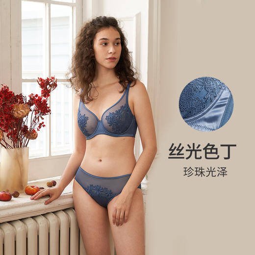 HSIA遐内衣女轻薄新款性感朵花刺绣防凸点胸罩全罩杯大胸显小文胸轻奢朵花 商品图4