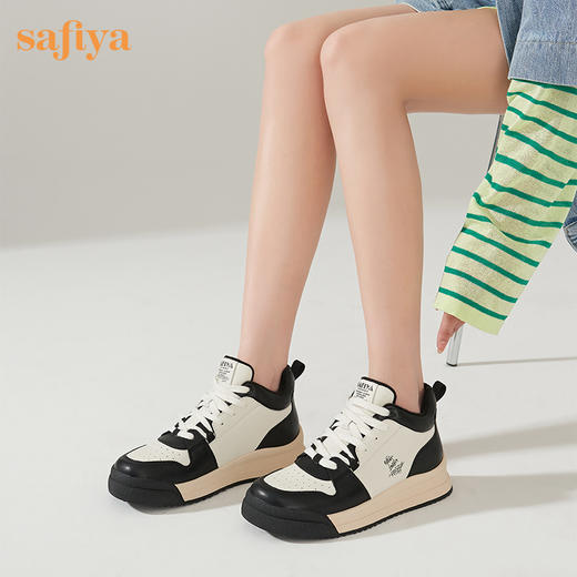 【双旦福利】Safiya/索菲娅 复古学院风2022冬季新款高帮系带拼色加绒板鞋 SF24112124 商品图6