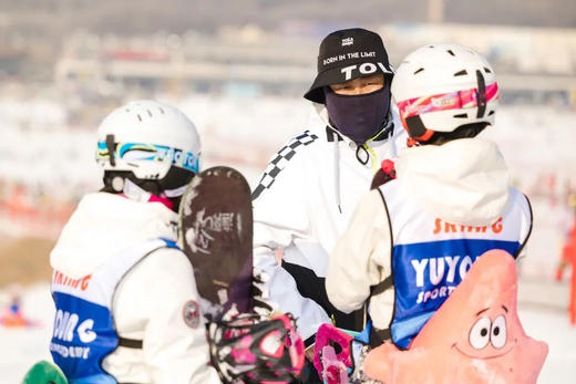 冰雪进阶营 | Ski in-Ski out ！2025崇礼翠云山站，重拾雪感，开启畅滑加速度 商品图5