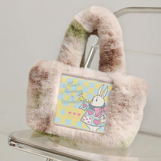 大英博物馆爱丽丝漫游奇境毛绒渐变包斜挎单肩包 商品图3
