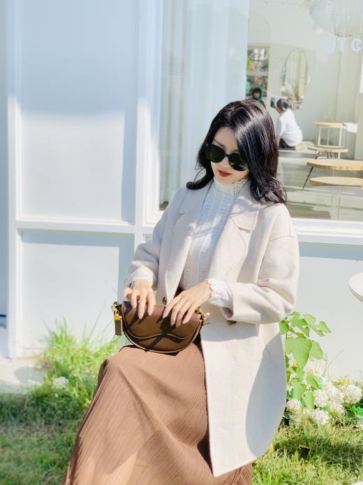 【百图lulu定制】【绒感蕾丝打底衫】仿水貂绒 气质 洋气 磨毛 蕾丝 打底衫 商品图6