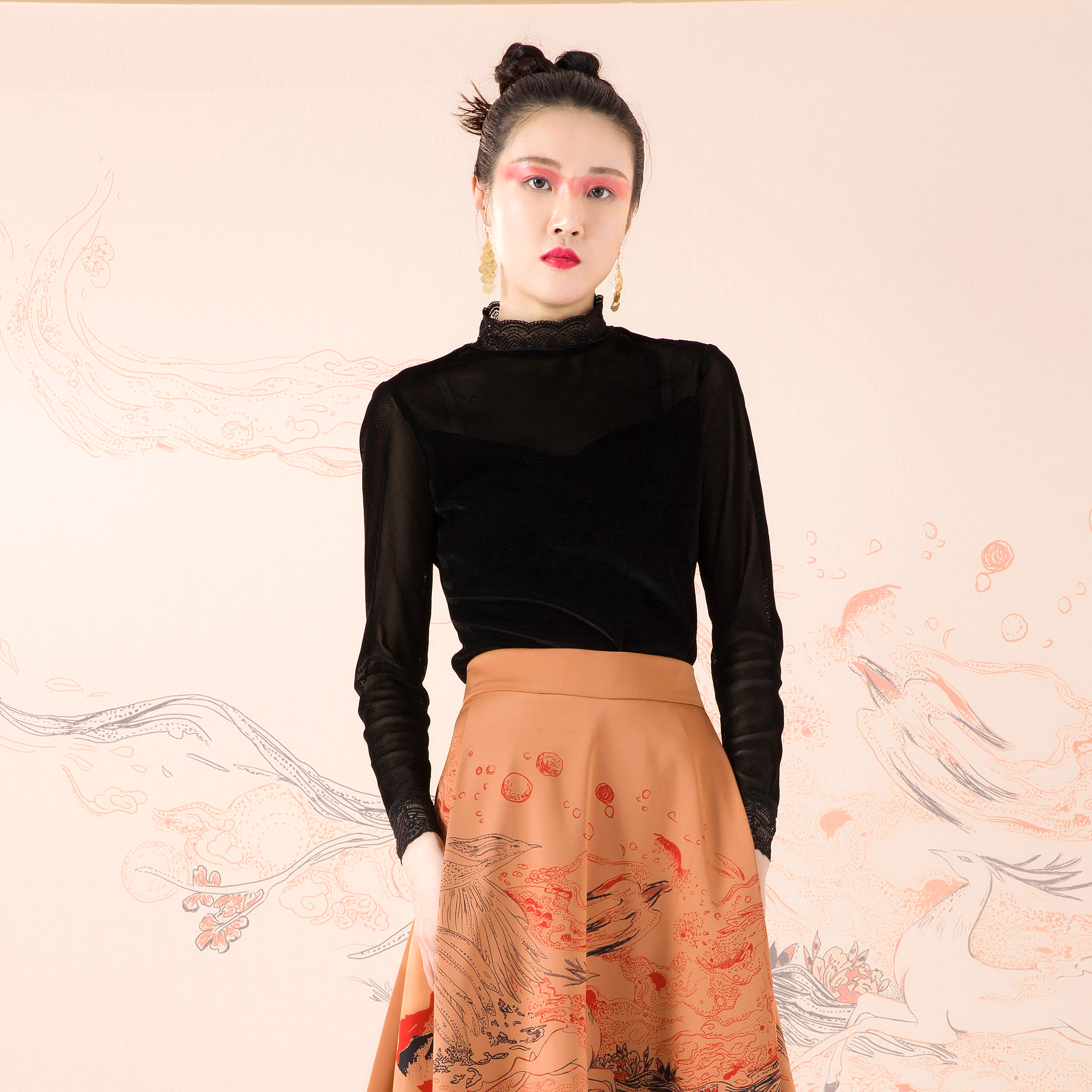 【伯妮斯茵】立领木耳边漆黑T恤--求索--浪漫觉醒《离骚》1T5286