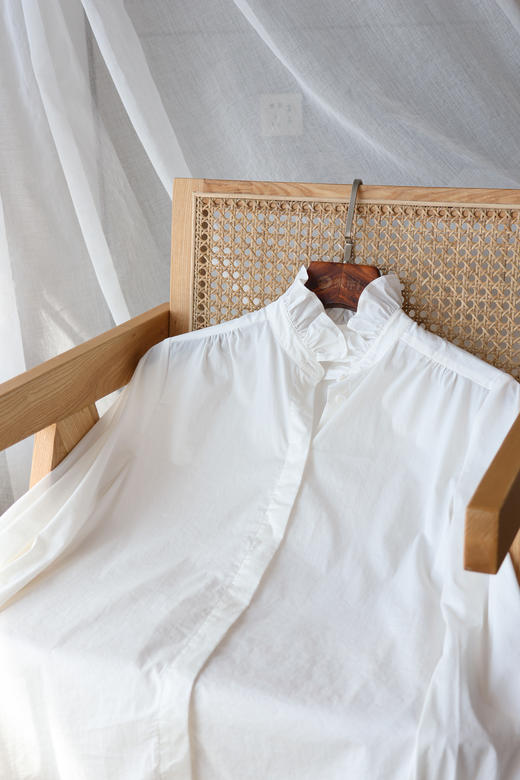 小花边白衬衫 商品图6