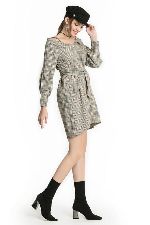 ONE MORE文墨 露肩束腰格纹连衣裙 3488 商品图1