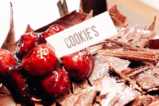 黑森林蛋糕，只用纯脂巧克力，进口酸樱桃。欢迎提前预定，当日订单或加急请拍下备注，我们会与您联系 商品图4