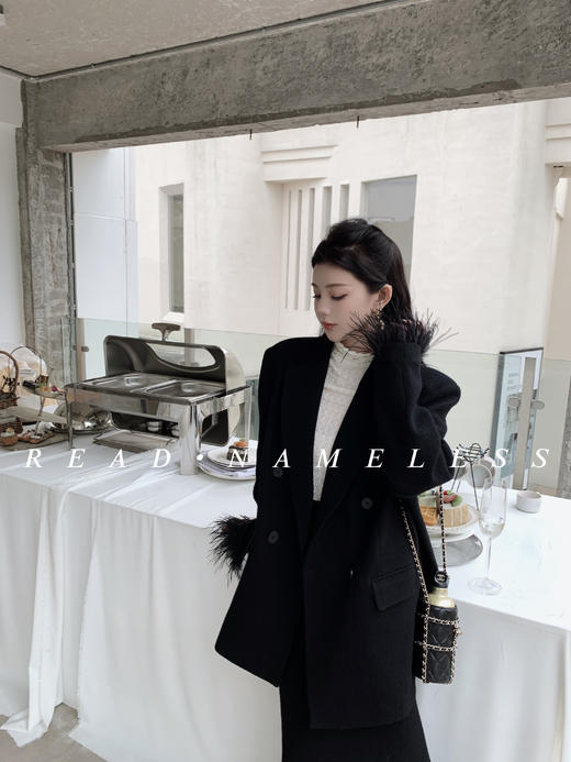 Read Nameless /100%全澳毛黑色鸵鸟毛 毛呢套装 商品图10