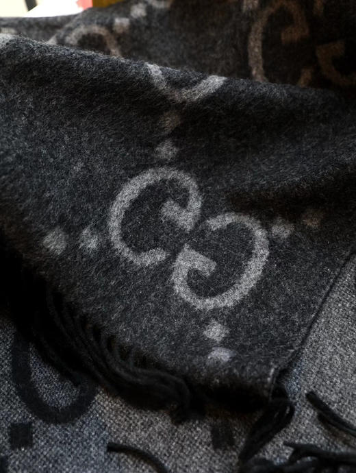 Gucci羊绒围巾-黑灰色 商品图5