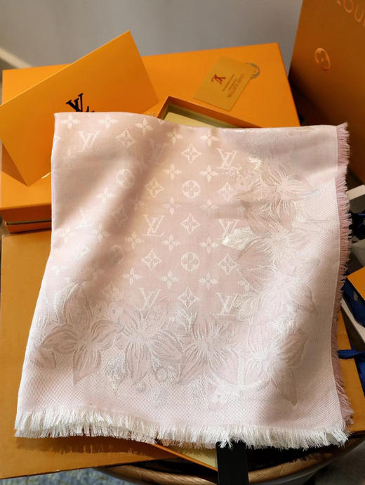 Lv老花披肩-粉色 商品图5