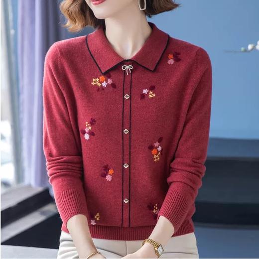XX鄂尔多斯市纯山羊绒衫女娃娃翻领刺绣毛衣中老年新打底羊毛衫 商品图0