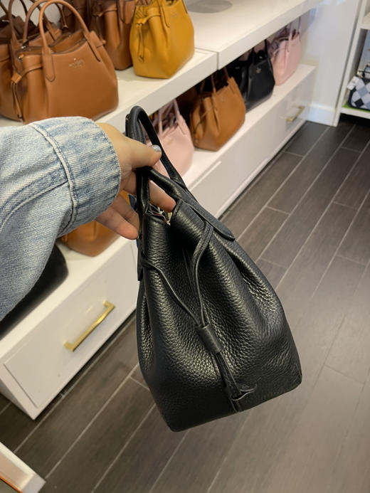 Kate spade KS 软牛皮小鲶鱼包 只要¥1699直邮到手！有长肩带有隔层拉链，非常简单实用质感好！ 商品图2