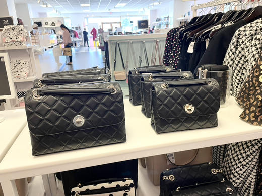 小香风！Kate spade KS 黑银菱格链条包 小号¥1320，中号¥1599直邮到手！光滑质感牛皮，可双联单链背 商品图0