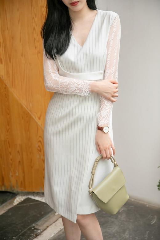 Le Malene 高端蕾丝拼接条纹V领连衣裙 12900 商品图2
