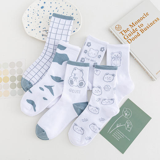 「5双装！9款配色」秋冬款袜子 女运动学院风可爱中筒保暖女士高筒棉袜配饰 商品图3