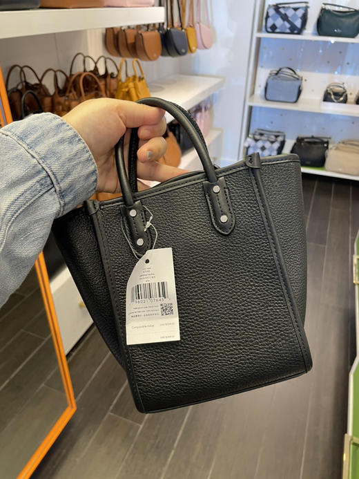 Kate spade KS Ella ♠️logo托特包，小号¥999，大号¥1699直邮到手！荔枝纹牛皮，配长肩带 商品图7