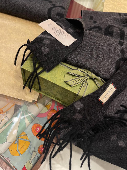 Gucci羊绒围巾-黑灰色 商品图7