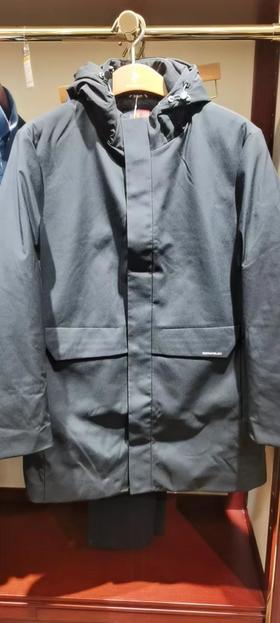 南4斯密特保罗秋冬羽绒服