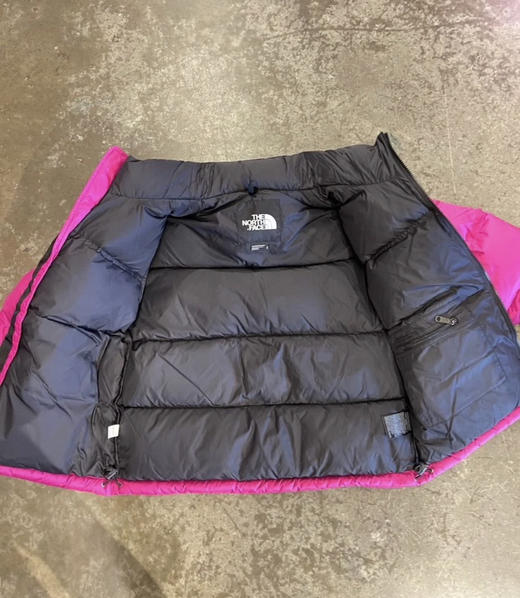 最最经典的1996系列！The North Face 北面女款700羽绒服 断码特价¥1699直邮到手 下单找码 商品图5