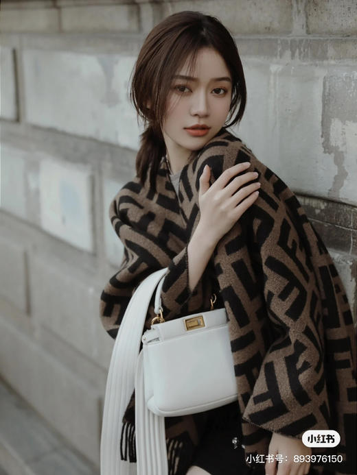 双面双色Fendi斗篷披肩 商品图2