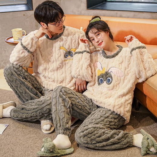 （清仓现货）【社群供V】两套减10 情侣睡衣法兰绒卡通家居服套装 商品图2