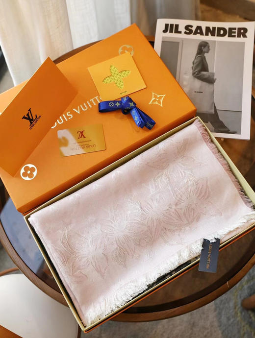 Lv老花披肩-粉色 商品图1