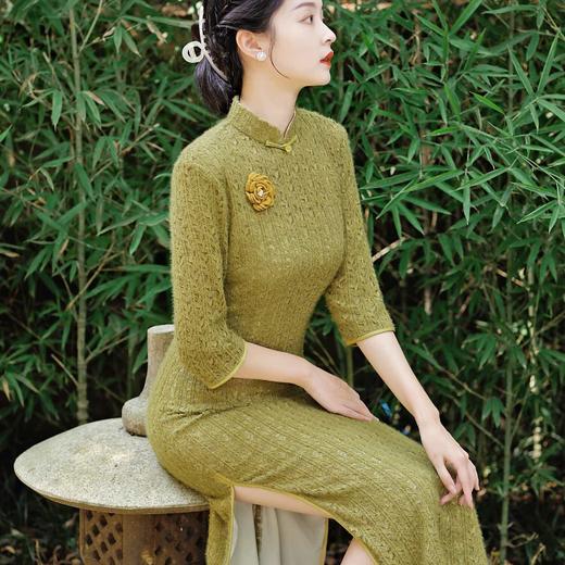 【秋香】柔软舒适秋香绿长款羽毛纱长款改良旗袍HQJ878 商品图2
